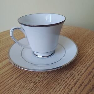 Noritake Contemporary Fine China Spectrum 2983 Cup & Saucer